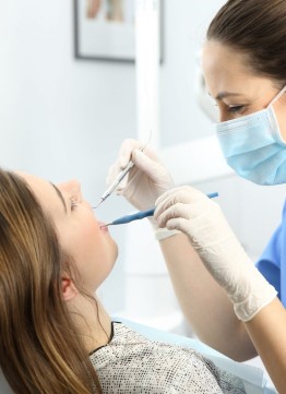 Лечение кариеса без сверления (ICON)