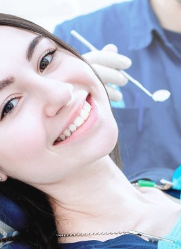 Ультрозвуковая чистка зубов